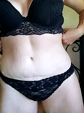 emiliemilf online show from February 26, 7:57 pm