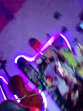 Sukychan  online show from November 12, 7:13 pm