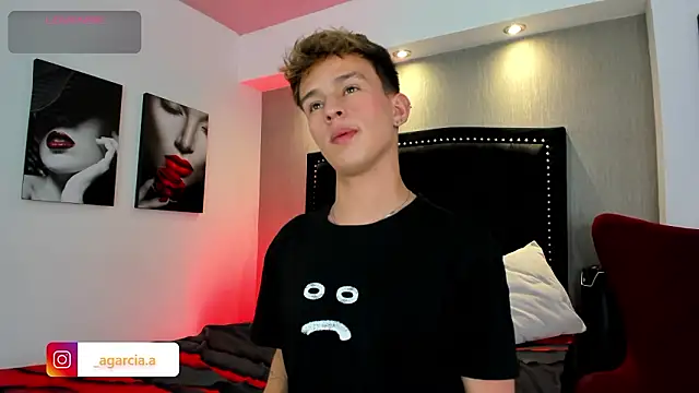 LiamWildx20 online show from March 3, 5:02 am