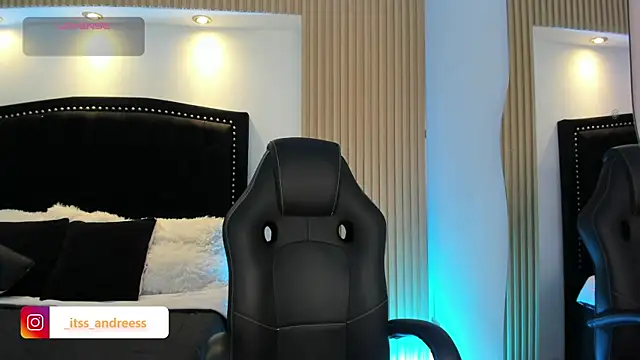 LiamWildx20 online show from July 9, 4:27 am