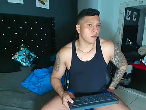 Snapshot of ethan_dalton_ chatting on October 22, 3:29 am ethan dalton online show from October 22, 3:29 am