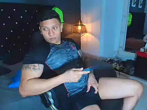 Snapshot of ethan_dalton_ chatting on November 6, 3:07 am ethan dalton online show from November 6, 3:07 am