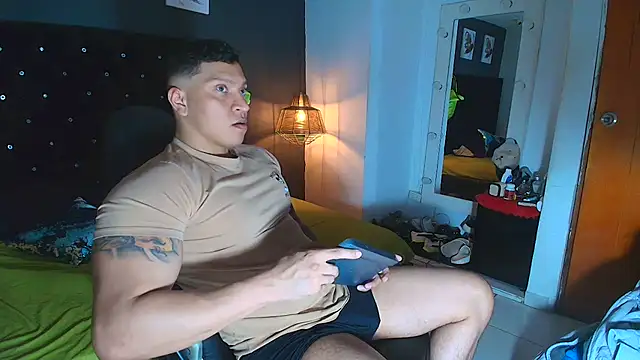 Snapshot of ethan_dalton_ chatting on November 15, 3:48 am ethan dalton online show from November 15, 3:48 am