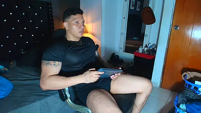 Snapshot of ethan_dalton_ chatting on January 15, 3:11 am ethan dalton online show from January 15, 3:11 am