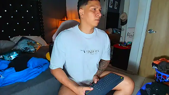 Snapshot of ethan_dalton_ chatting on March 2, 3:30 am ethan dalton online show from March 2, 3:30 am