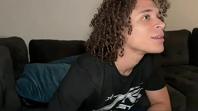 Snapshot of shurthingx chatting on March 16, 7:23 am shurthingx online show from March 16, 7:23 am