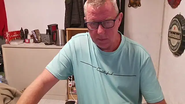 JamesBauer online show from April 14, 4:18 am