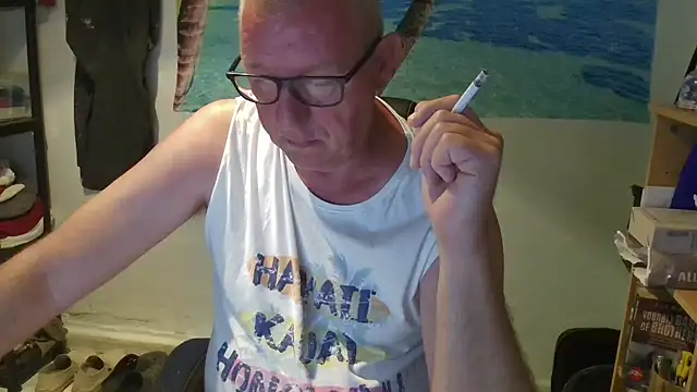JamesBauer online show from June 10, 4:34 am