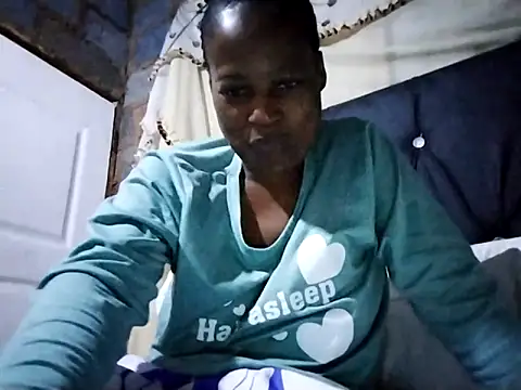 Snapshot of sexylira chatting on April 15, 8:53 pm sexylira online show from April 15, 8:53 pm