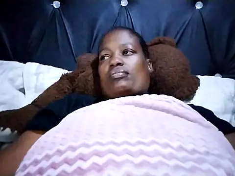 Snapshot of sexylira chatting on April 18, 4:22 pm sexylira online show from April 18, 4:22 pm