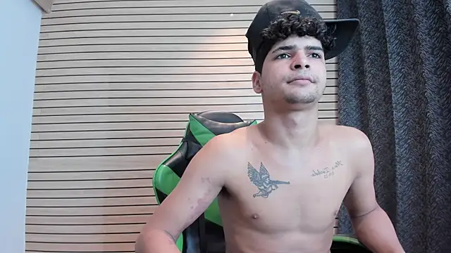 317894 online show from March 29, 6:35 am