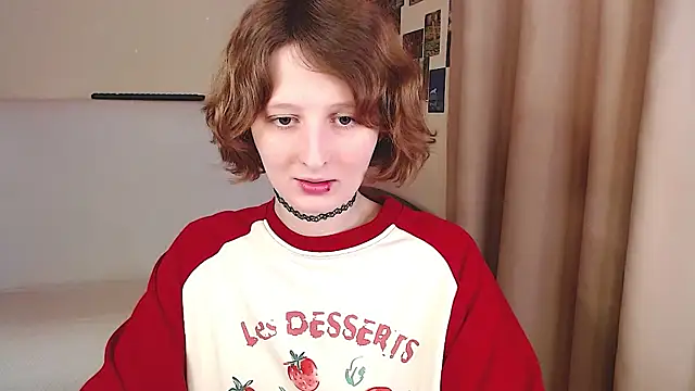 Snapshot of c0ralynx chatting on October 28, 7:56 am c0ralynx online show from October 28, 7:56 am