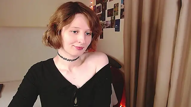 Snapshot of c0ralynx chatting on October 29, 5:25 pm c0ralynx online show from October 29, 5:25 pm