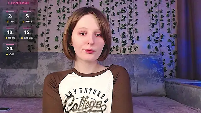 Snapshot of c0ralynx chatting on November 30, 10:41 am c0ralynx online show from November 30, 10:41 am