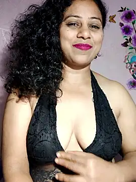 JENNIFERtamil online show from March 18, 8:01 pm