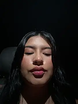 andrea gomes  online show from January 18, 5:22 am