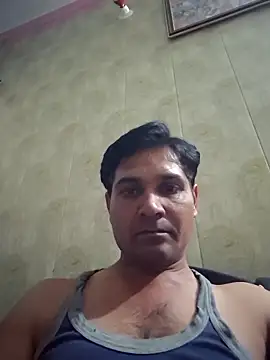 johnny8731 online show from April 13, 4:12 pm