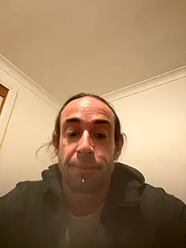 mastertittiefkr online show from September 13, 1:33 pm