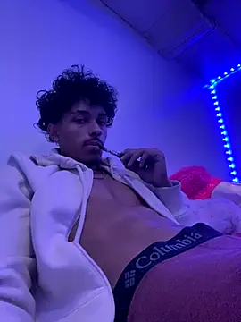 dannnysuper online show from October 8, 8:28 pm