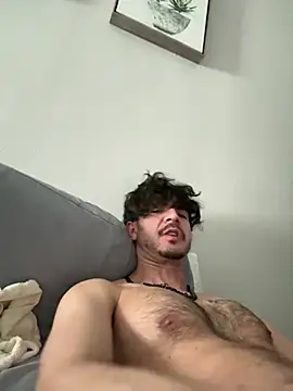 VicS119717 online show from March 22, 6:03 pm