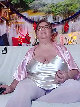 QueenPammy1 online show from December 21, 6:09 am