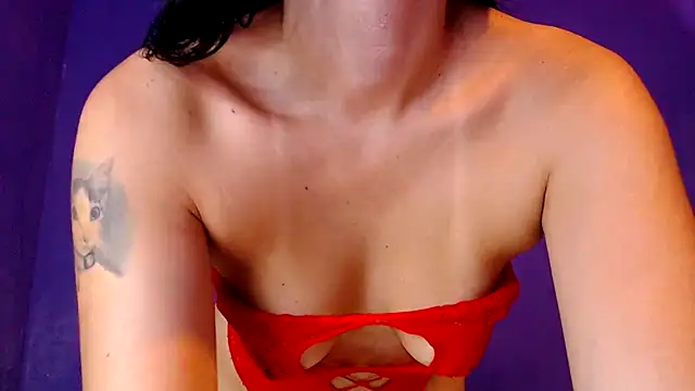 Snapshot of marina_huerta03 chatting on October 11, 6:39 pm marina huerta03 online show from October 11, 6:39 pm