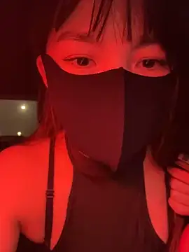 Snapshot of BlushDoll chatting on March 22, 3:31 pm BlushDoll online show from March 22, 3:31 pm