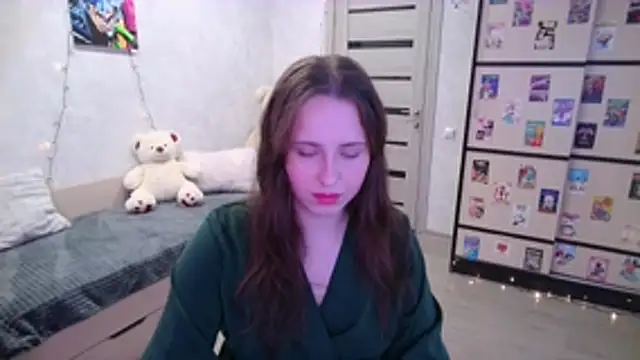 Snapshot of BarbiePieer chatting on November 10, 2:43 am BarbiePieer online show from November 10, 2:43 am