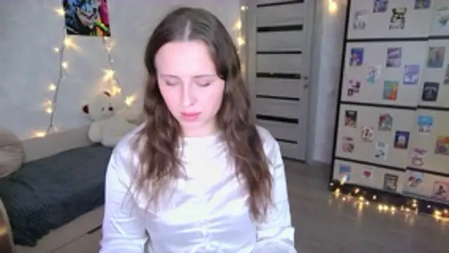 Snapshot of BarbiePieer chatting on November 13, 4:17 pm BarbiePieer online show from November 13, 4:17 pm