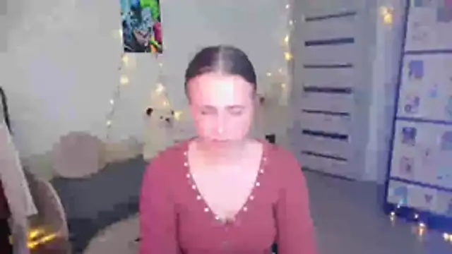 Snapshot of BarbiePieer chatting on November 18, 4:39 am BarbiePieer online show from November 18, 4:39 am