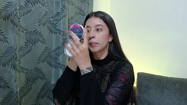 Snapshot of Misscarolsph chatting on April 10, 7:29 pm Misscarolsph online show from April 10, 7:29 pm