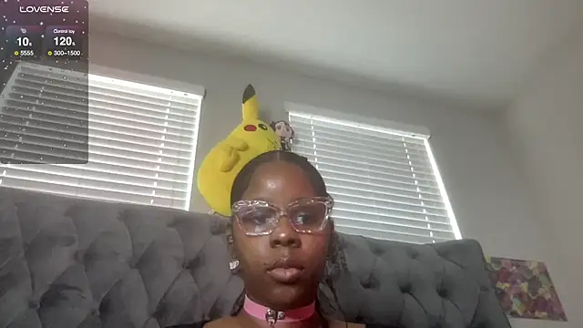 piscesaurora online show from March 22, 12:57 pm