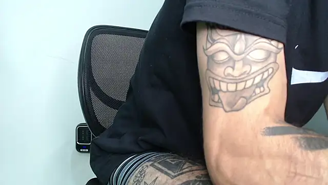 bigdick monster1 online show from February 8, 4:27 am