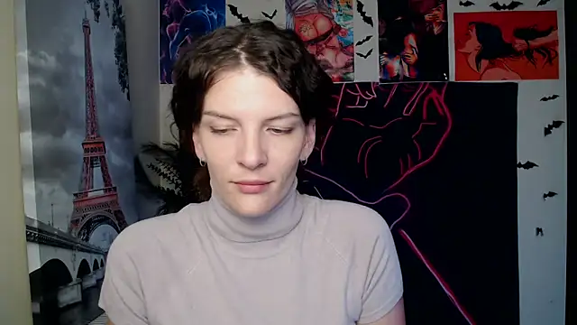 Snapshot of VanessaRey_ chatting on October 7, 6:10 am VanessaRey online show from October 7, 6:10 am