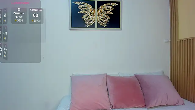 Snapshot of sharonscoth chatting on October 11, 8:29 pm sharonscoth online show from October 11, 8:29 pm