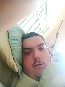 Snapshot of Piono chatting on March 20, 12:11 pm Piono online show from March 20, 12:11 pm