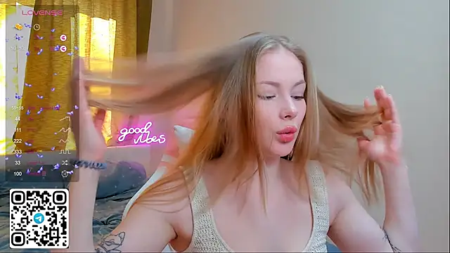 Snapshot of -awari- chatting on March 18, 8:25 am -awari- online show from March 18, 8:25 am