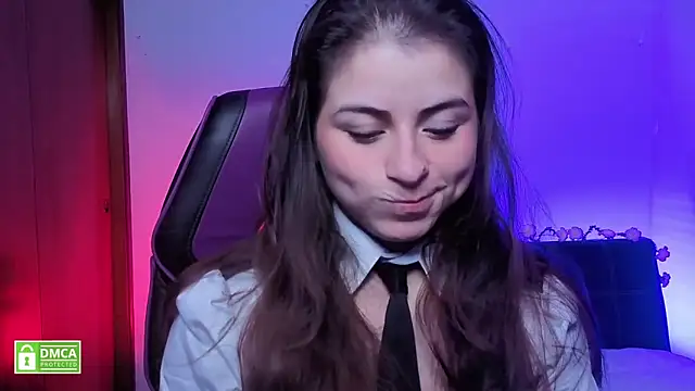 Taiga Cute online show from April 12, 8:30 am