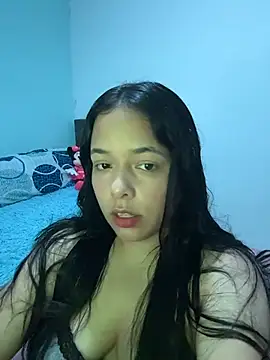 Snapshot of Deepika_padukoneNisha chatting on February 4, 11:38 am Deepika padukoneNisha online show from February 4, 11:38 am