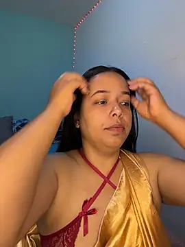 Snapshot of Deepika_padukoneNisha chatting on February 6, 11:57 am Deepika padukoneNisha online show from February 6, 11:57 am