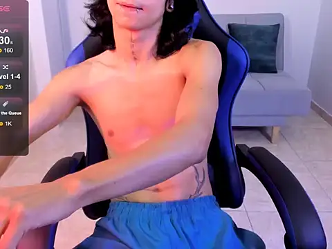 Snapshot of leoaddams22 chatting on October 9, 3:10 pm leoaddams22 online show from October 9, 3:10 pm