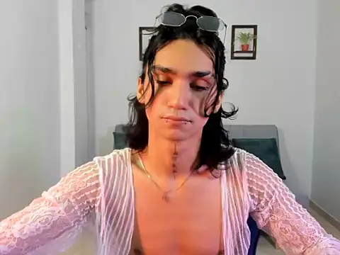 Snapshot of leoaddams22 chatting on October 14, 2:18 pm leoaddams22 online show from October 14, 2:18 pm