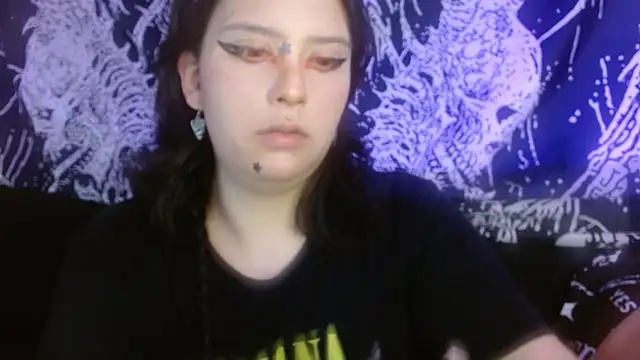 mikaskullcs online show from February 4, 9:42 pm