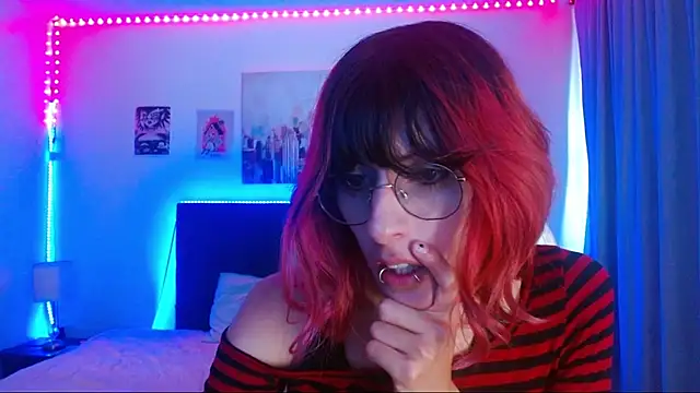 goth minerva online show from November 22, 1:32 pm