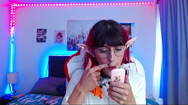 goth minerva online show from November 28, 1:47 pm