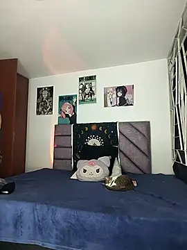 KARINNA  RAVEN online show from October 18, 2:14 am