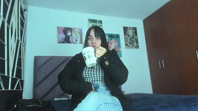 KARINNA  RAVEN online show from December 5, 1:14 am