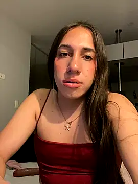 Tiana Paez1 online show from December 2, 1:11 am