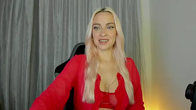 Snapshot of _Miss_Valentina_ chatting on May 16, 3:55 pm Miss Valentina online show from May 16, 3:55 pm