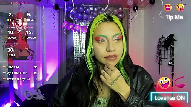 Snapshot of midory_ chatting on November 5, 4:34 am midory online show from November 5, 4:34 am